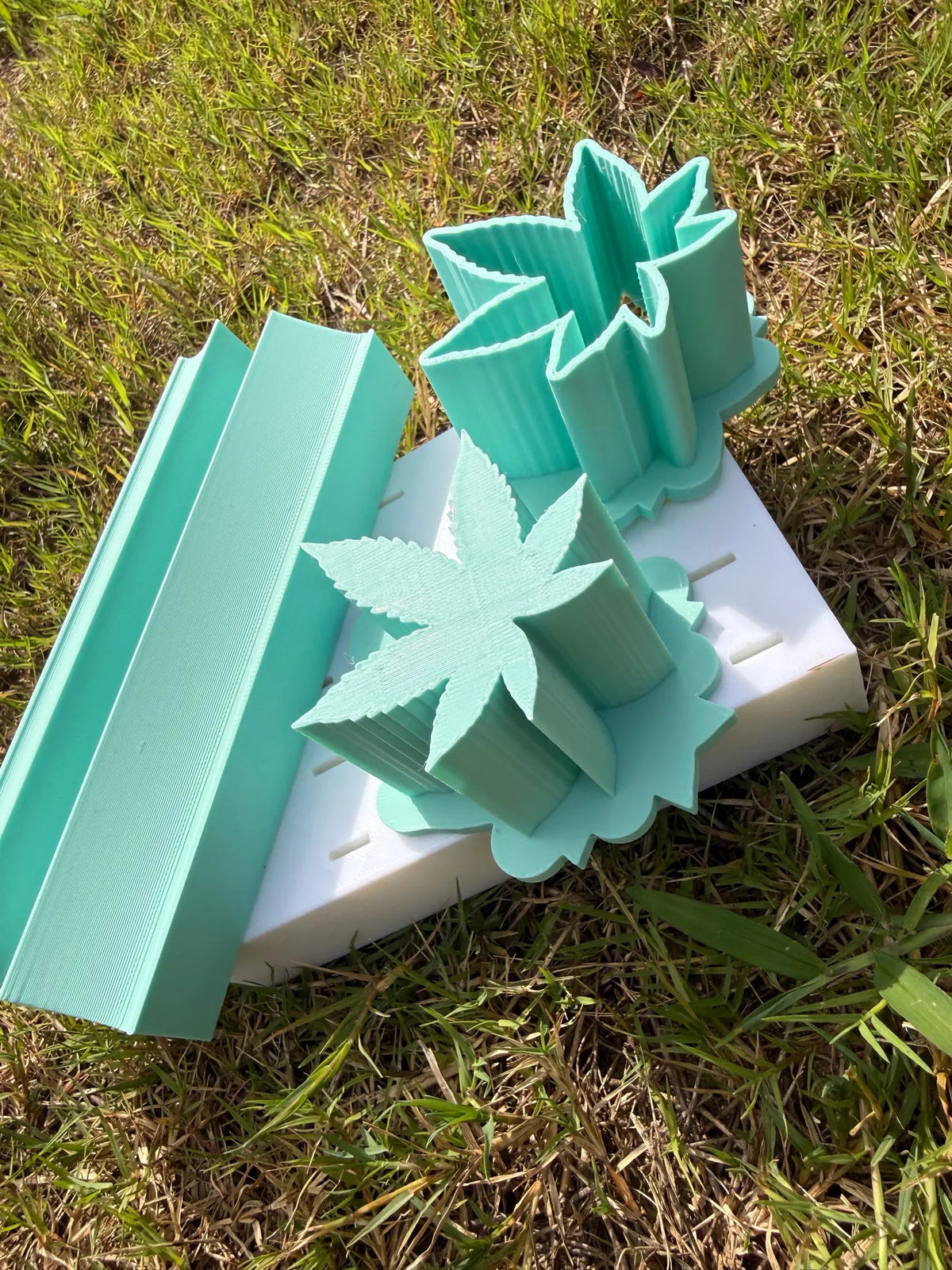 Cannabis Leaf Cake Pop Cutter | Leaf-Shaped Cookie Cutter | 3D Printed Fondant, Cookie & Clay Cutter