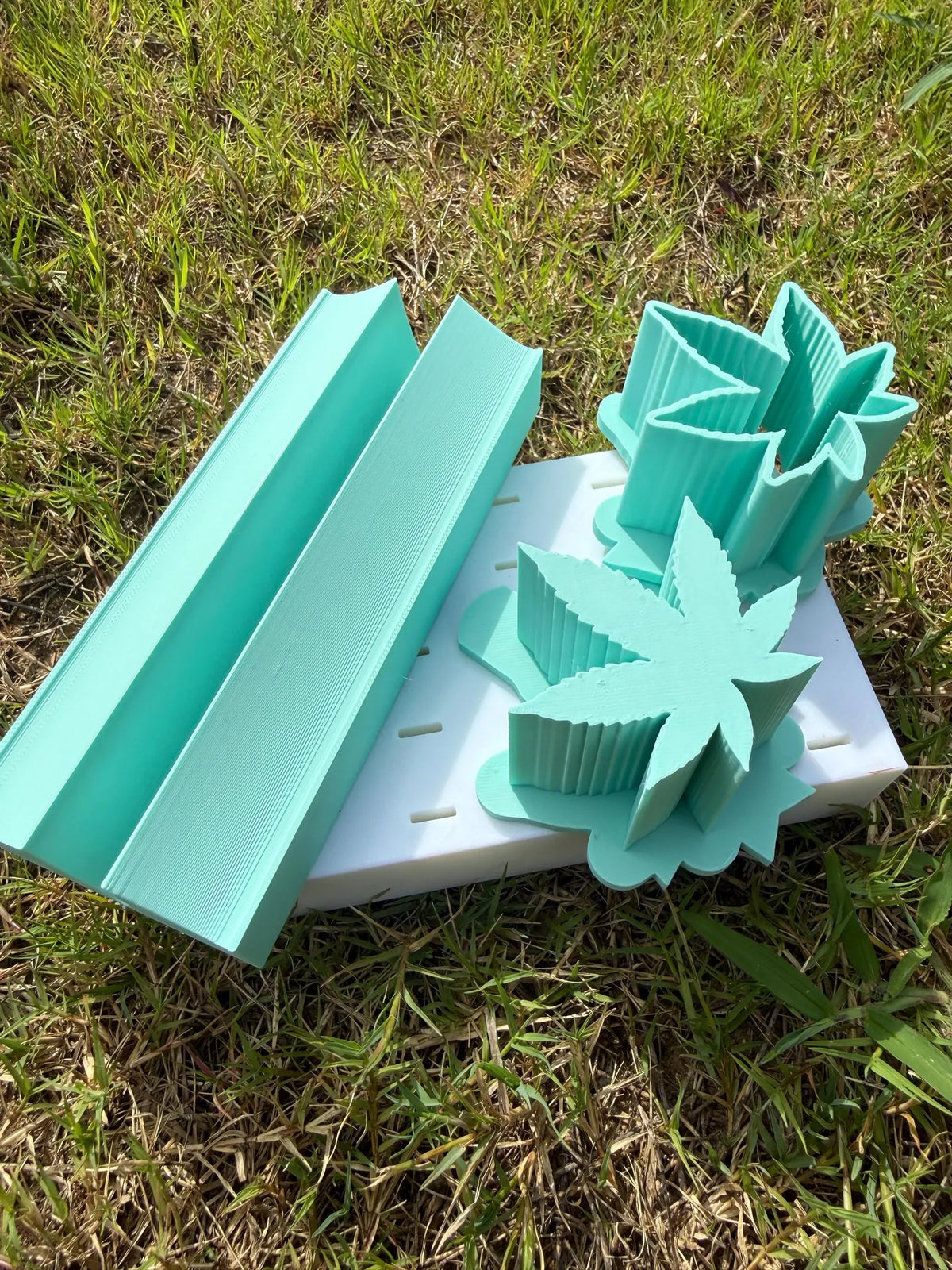 Cannabis Leaf Cake Pop Cutter | Leaf-Shaped Cookie Cutter | 3D Printed Fondant, Cookie & Clay Cutter